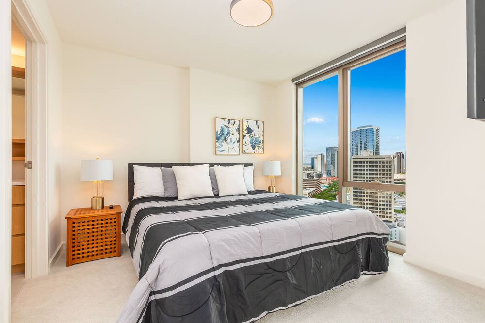 2 bedrooms, iron/ironing board, WiFi (free), bed sheets