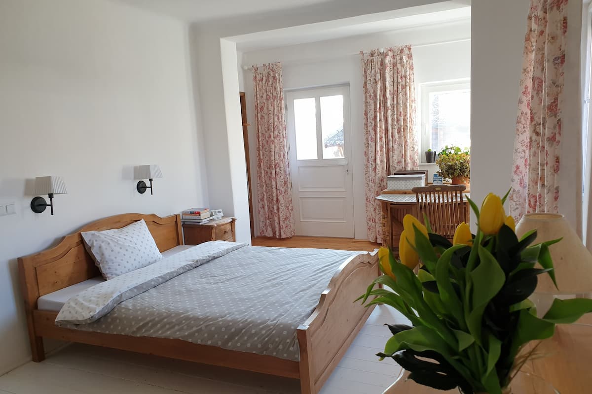 Comfort Room | 1 bedroom, individually decorated, individually furnished, soundproofing