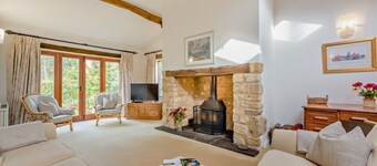 Light and airy dog friendly barn conversion  - Cider Press Cottage