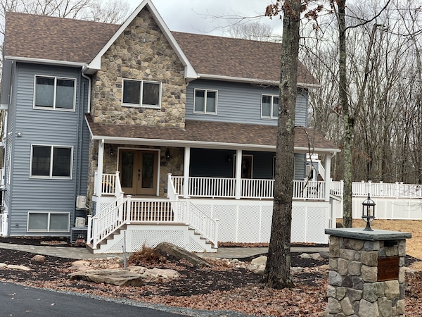 Four Seasons For Fun - Poconos, PA