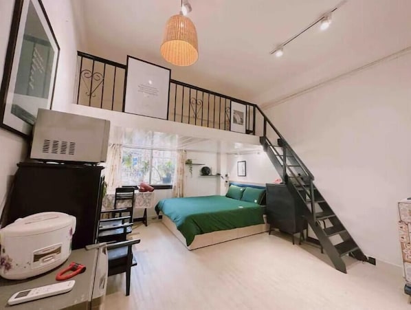 1 bedroom, iron/ironing board, WiFi