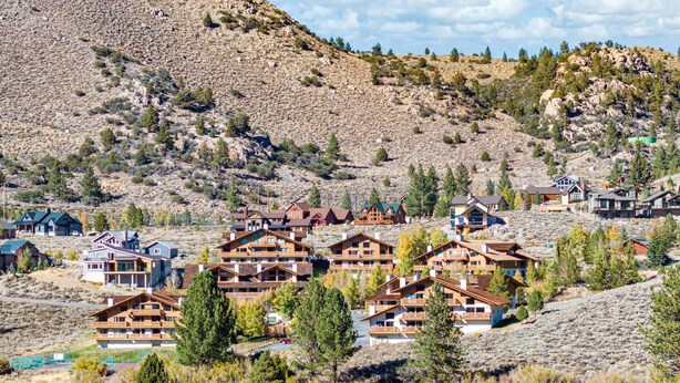Unclassified image, 1 of 30, button - Large, renovated Interlaken condo that accommodates 10! (June Lake)
