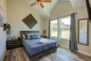 3 chambres, fer et planche à repasser, Wi-Fi gratuit, draps fournis