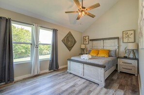 3 bedrooms, free WiFi, bed sheets