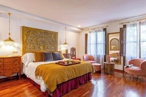 3 bedrooms, iron/ironing board, WiFi, bed sheets - Terrace with views to Alhambra. Morayma House. (Granada)