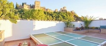 Terrace with views to Alhambra. Morayma House.