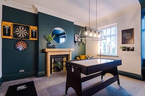 Games room - Cabin Hill (Colwyn Bay)