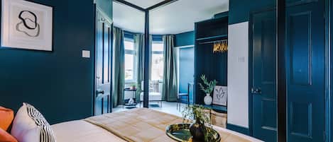 8 chambres, décoration personnalisée, ameublement personnalisé
