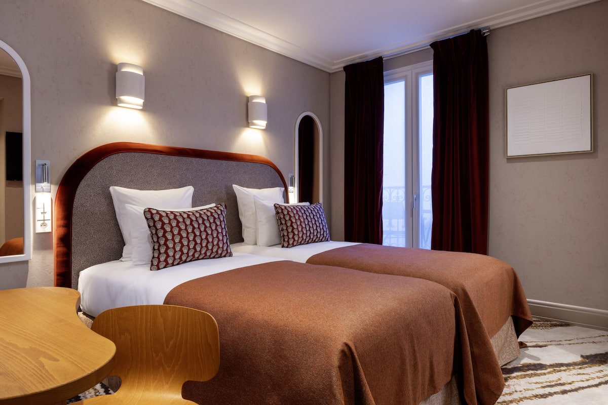 Superior kamer | 1 slaapkamer, luxe beddengoed, een gratis minibar, een kluis op de kamer