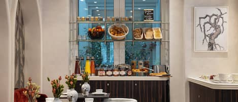 Daily buffet breakfast (EUR 17 per person)