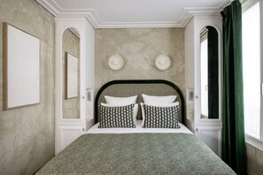 Roupas de cama premium, frigobar (abastecido com itens grátis)