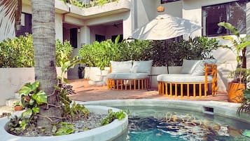 2 outdoor pools, pool umbrellas, sun loungers