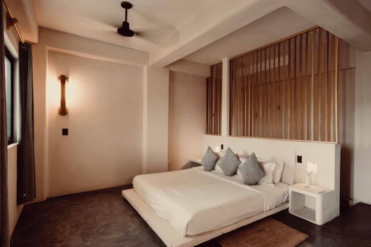 Egyptian cotton sheets, premium bedding, down comforters