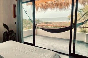 Egyptian cotton sheets, premium bedding, down duvets, memory-foam beds - Casa Leah Puerto Escondido (Puerto Escondido)