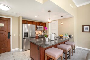 Microwave, oven, dishwasher, coffee/tea maker - KBM Resorts | FREE CAR | Honua Kai Hokulani | Ocean view | 1-Bedroom Condo, Beautiful view! HKH-114 (Lahaina)