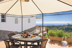 Outdoor dining - Villa Medina Paloma - Three Bedroom Villa, Sleeps 6 (Frigiliana)