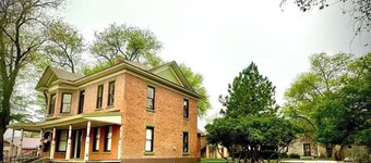 La Casita - Santa Fe Style Near Downtown & Trails