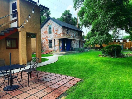 Restored 1890s Carriage House | Walk To Downtown