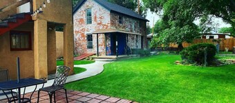 Restored 1890s Carriage House | Walk To Downtown