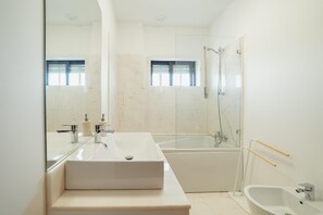 House | 4 bedrooms