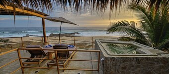 Utopia Suite Sunset, rooftop with jacuzzi and incredible sea & beach view