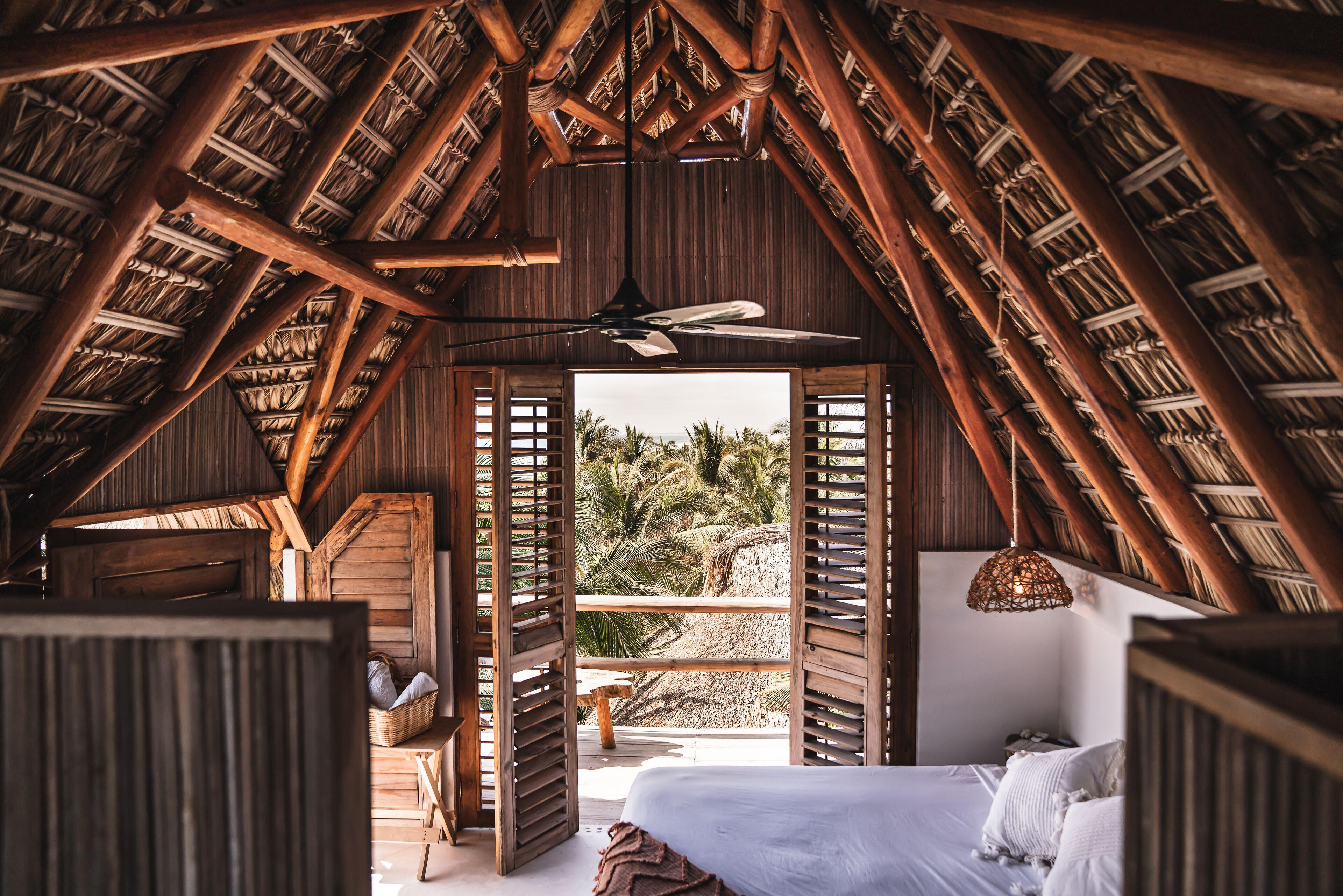 Habitación Elite | Muebles diferentes, escritorio, wifi gratis y ropa de cama 