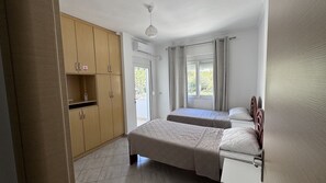 2 chambres, fer et planche Ă repasser, Wi-Fi gratuit, draps fournis