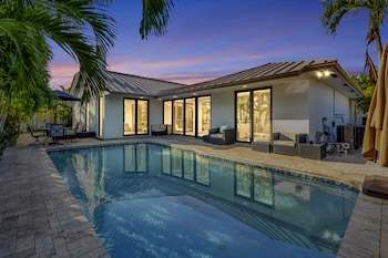 Lynora's Luxe Estate Modern Design