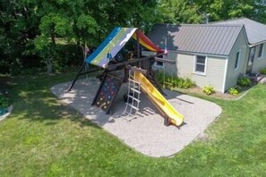 Children's area - "The Firefly" at Darling Shores (Alexandria)