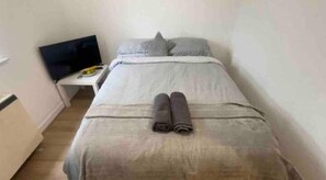 1 dormitorio, wifi, ropa de cama