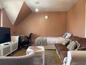 1 camera, Wi-Fi, lenzuola