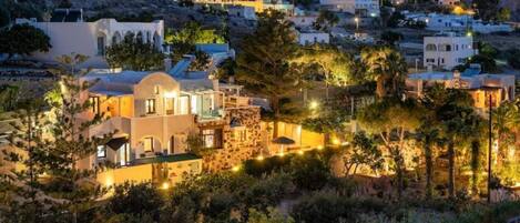 المنشأة من الخارج