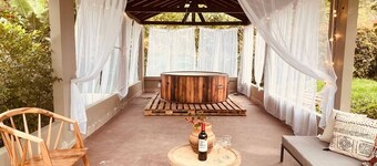 Villa campestre con piscina y jacuzzi

