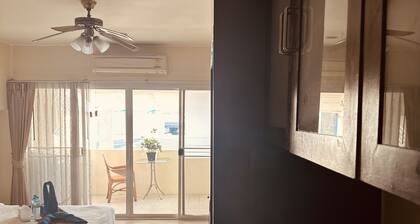 Navanakorn Aomsin Hotel near Big C Super