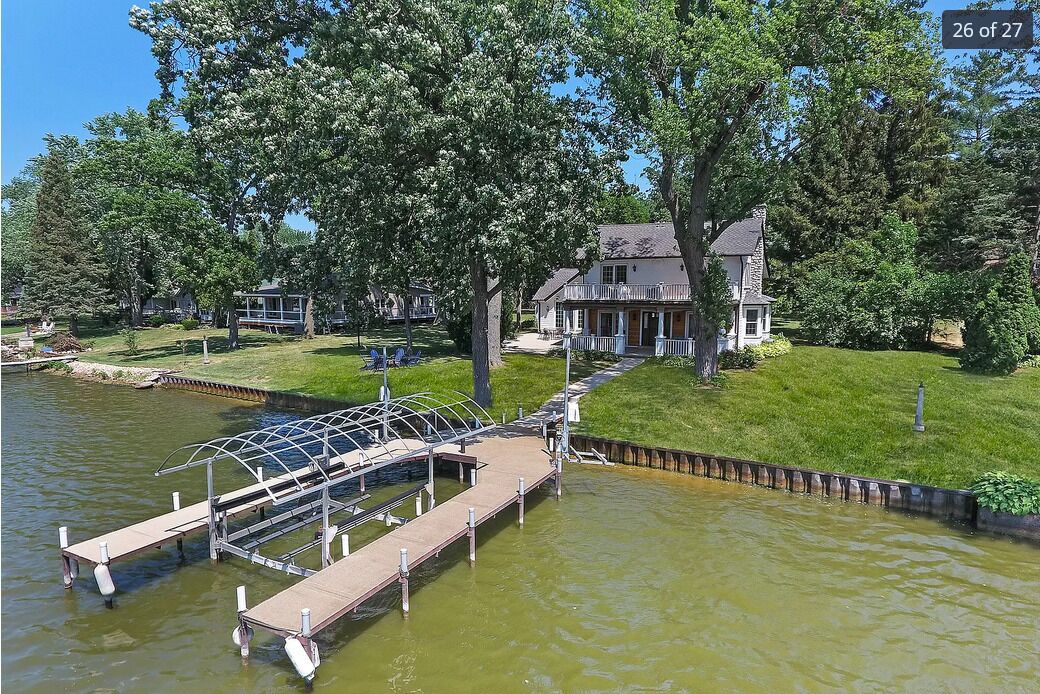 Riverfront Retreat on the Fox River