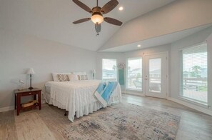 4 bedrooms, WiFi - Jamaica at The Beach (Jamaica Beach)