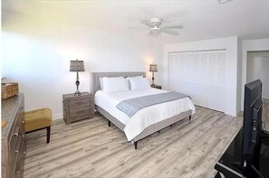3 Schlafzimmer, Bügeleisen/Bügelbrett, Reisekinderbett, Bettwäsche