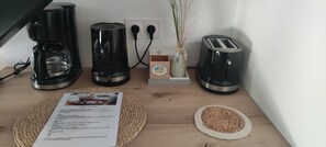 Coffee and/or coffee maker - Quiet, unoverlooked 3* location (Canaules-et-Argentières)