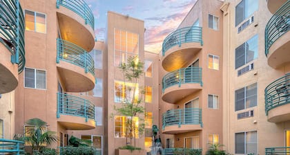 Sunny and Warm in WorldMark Mission Valley San Diego!  Close to everything!