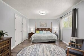 4 Schlafzimmer, kostenloses WLAN, Bettwäsche