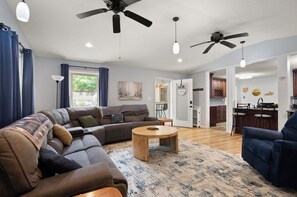 Smart TV, DVD player