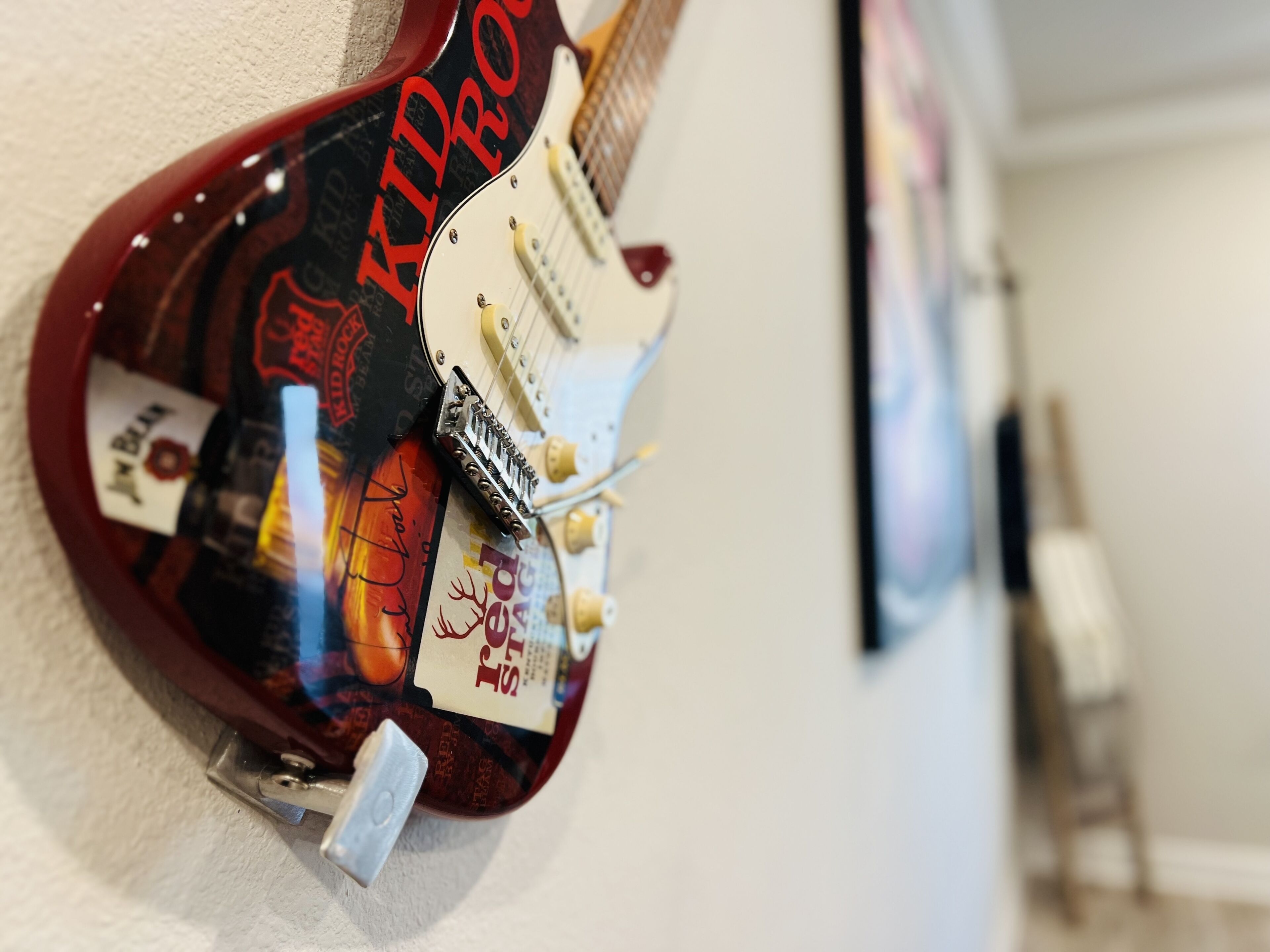 ~Pool Side~ Bay Breezes & Guitar Grooves ~ King Bed 