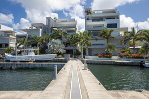 Marina - Las Brisas - lagoon view condo in Saint Martin (Koolbaai)