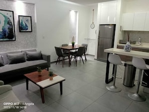 Living area - Amazing 2ppl Apartment! Pool With a View! (Playa del carmen)