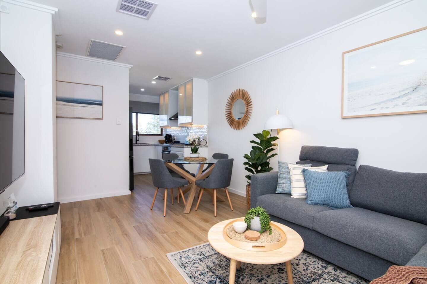 Seaside Smart Home Coastal Chic At Henley Beach - South Australia