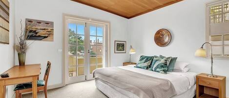 2 bedrooms, desk, iron/ironing board, travel crib