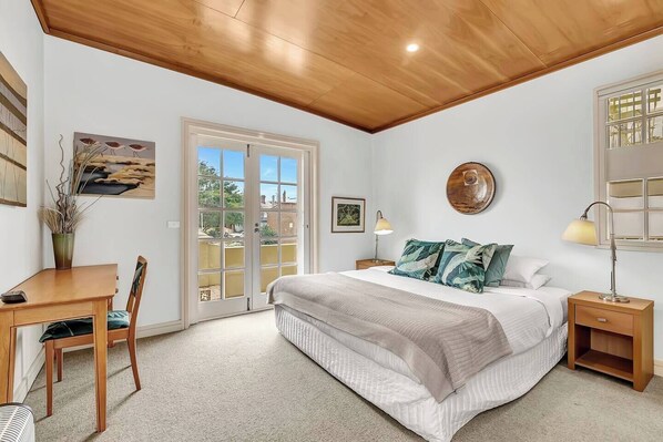 2 bedrooms, desk, iron/ironing board, travel cot