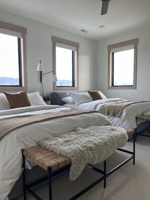 4 bedrooms, free WiFi, bed sheets