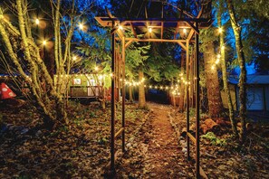 Property grounds - Rainier Explorer-MRNP-Ski-Hottub (Packwood)