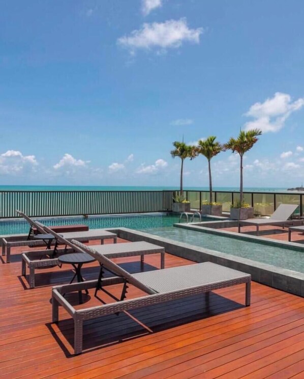 Standard Double Room | Pool | Outdoor pool - Arpoar Suites By Day By Day (João Pessoa)